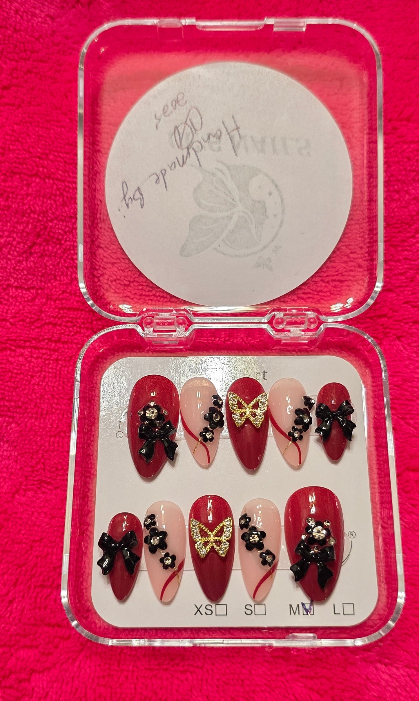 Handmade by CC nails